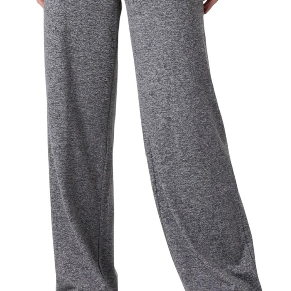 Vuori Halo Wide leg grey lounge pants - Picture 2 of 12